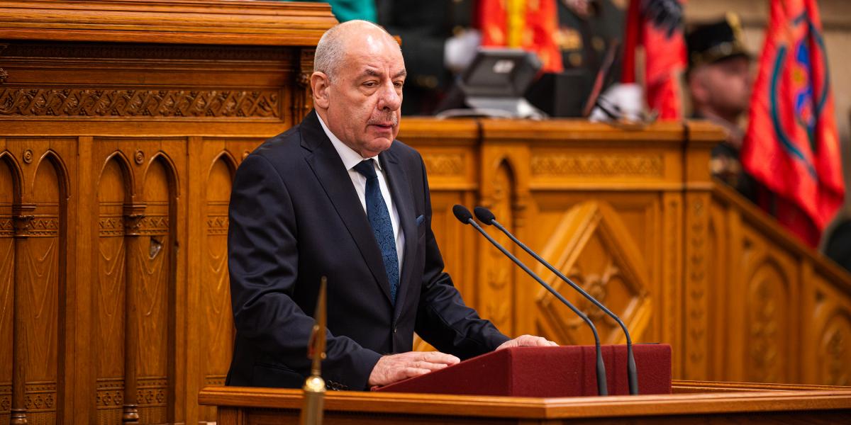 Korábbi felvétel 