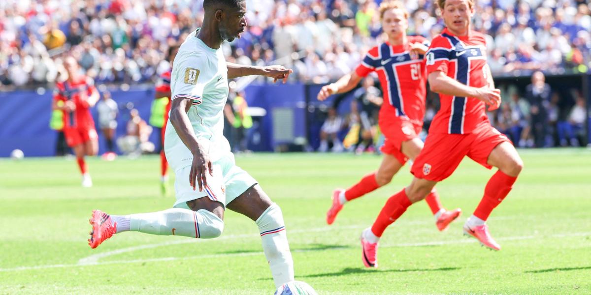 A francia Ousmane Dembélé megállíthatatlan volt, mesterhármast szerzett a norvégok ellen