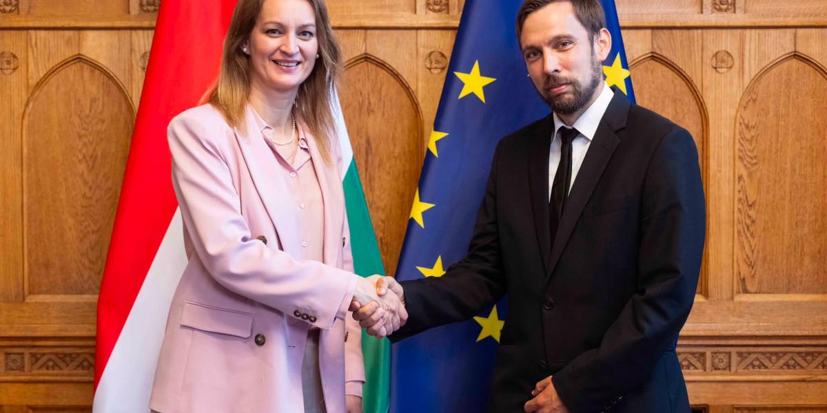 Az Országgyűlés elnöke és új főigazgatója