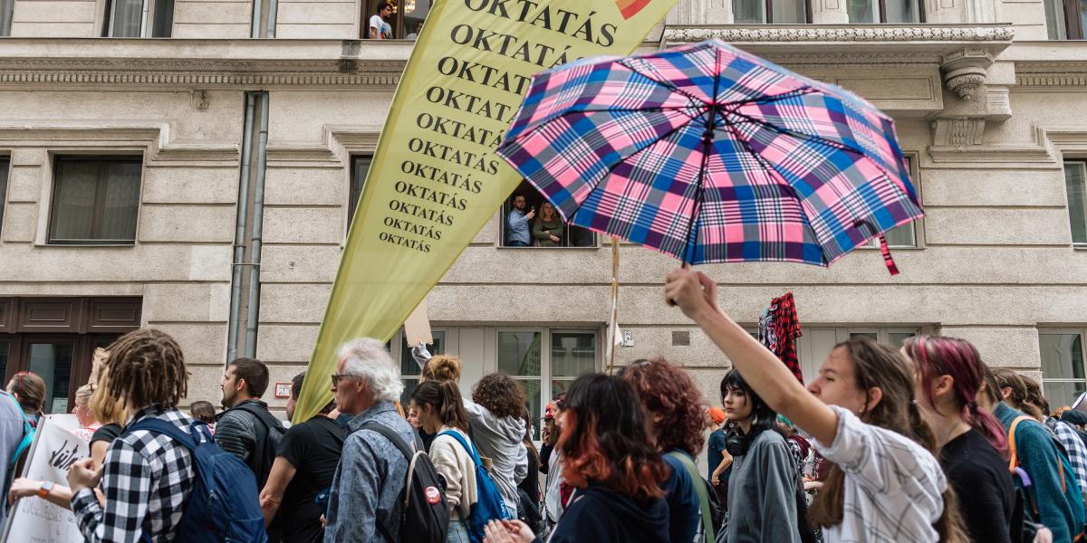 Tüntet a PDSZ 2023-ban a státusztörvény ellen. Most mérgesek a „bábszervezetre”