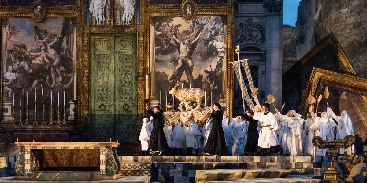 Szent András a kereszten: a Sant’Andrea della Valle szentélyének oltárképei is díszletelemek