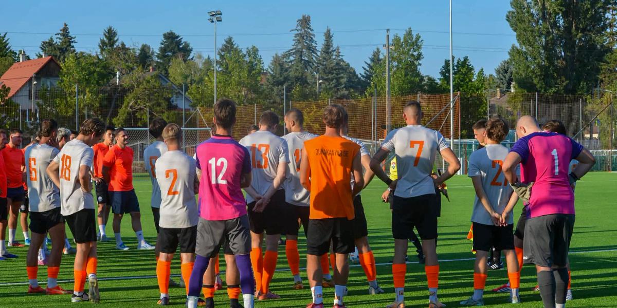 A Dunakanyar Sportegyesület csapata. Vizsgálódott az ÁSZ