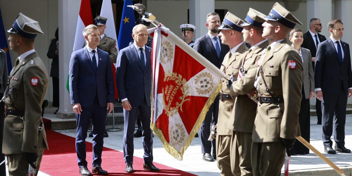 Magyar Péter első hivatalos külföldi útján Lengyelországba látogatott