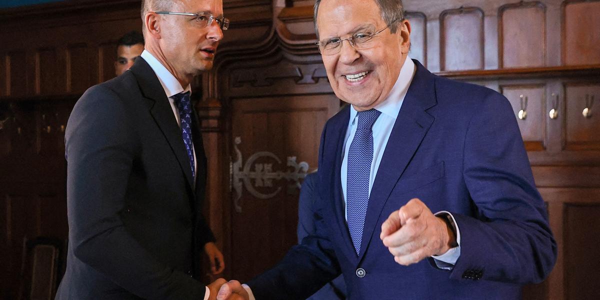 A Lavrov-Szijjártó barátság óta nagyot fordult a világ, az Orbán-érában nem fordulhatott volna elő az orosz diplomaták kiutasítása.