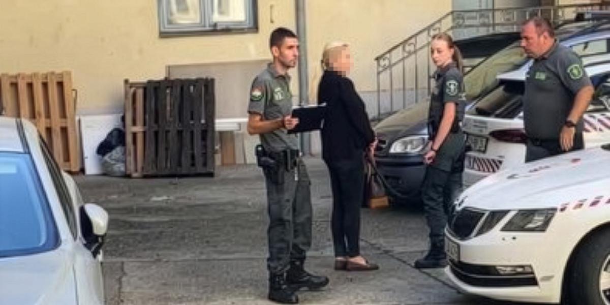 Fásyné Gurzó Mária szerda reggel vezetőszáron