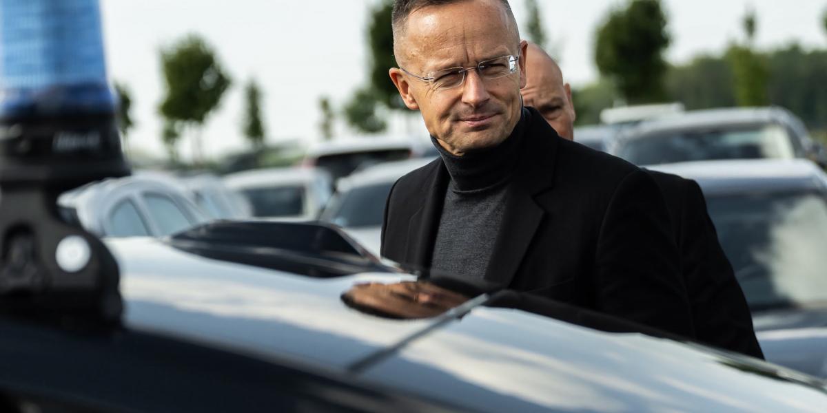 Szijjártó Péter, aki a kormányváltás után a kínai BYD-nél vállalt állást, jelezte, hogy a Közel-Keleten tárgyal