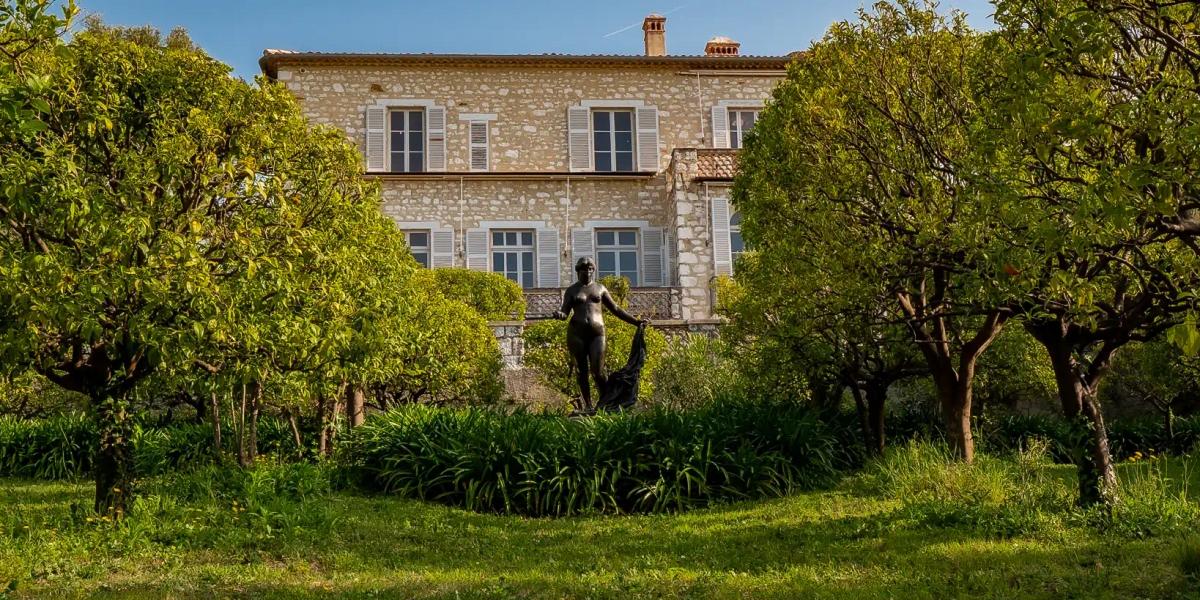 A dél-franciaországi Cagnes-sur-Merben található Renoir Múzeum épülete