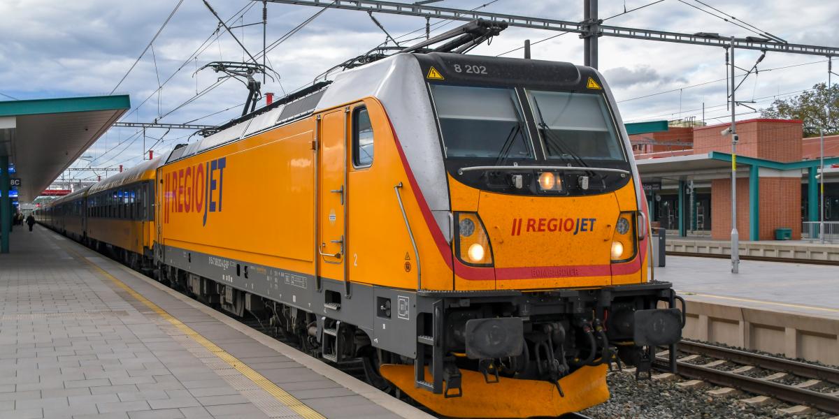 A cseh magántulajdonú közlekedési vállalatnak olyan az árképzése, mint a repülő fapadosoké, mindig lehet rá viszonylag olcsó jegyet kapni, és alapvetően igen megbízható
