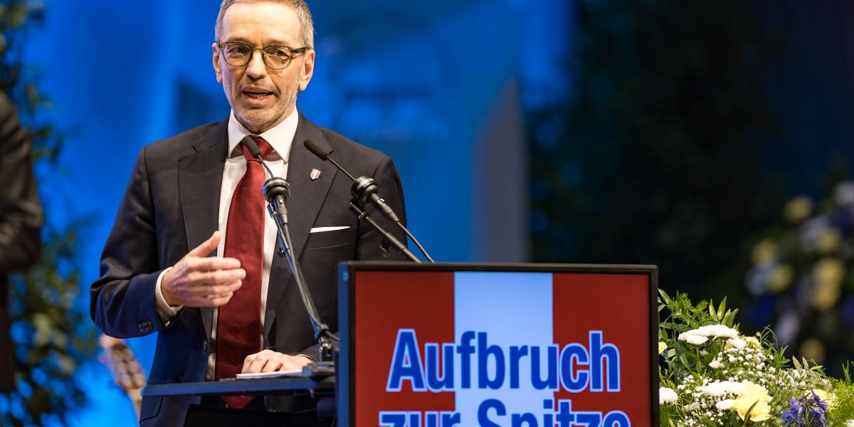 Herbert Kickl, az Osztrák Szabadságpárt vezetője egyelőre nem ejtett szót az Ausztriát megrázó ügyben
