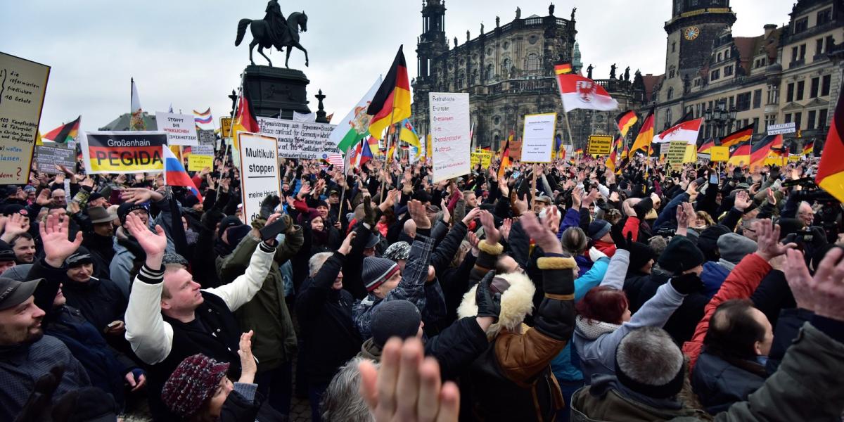 2015 január 25 Németország, Drezda: A Pegida mozgalom támogatóinak iszlámellenes tüntetése/Getty Images