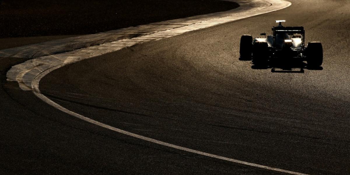 A jerezi tesztelők (fentről lefelé): McLaren, Red Bull, Williams, Sauber, a nagy képen a Mercedes FOTÓ: EUROPRESS/GETTY IMAGES/M