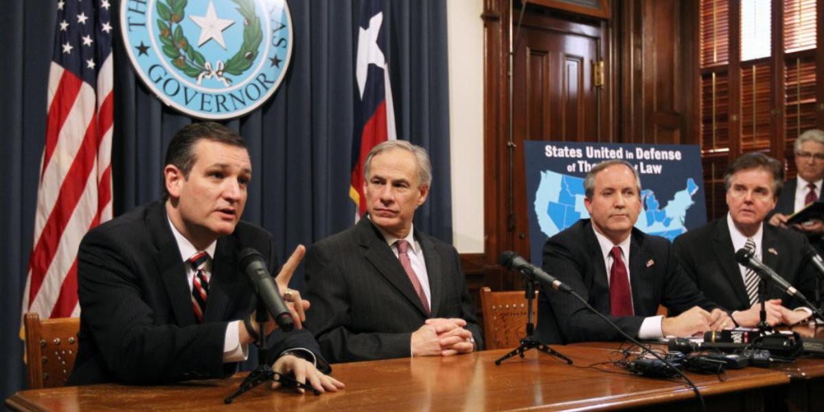 Texas állam vezető republikánus politikusai csatasorba álltak Obama tervezete ellen: Ted Cruz szenátor, Greg Abbott kormányzó, K