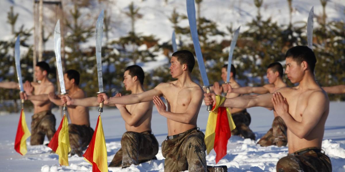 Hóban gyakorlatoznak a kínai katonák FOTÓ: EUROPRESS/GETTY IMAGES/CHINAFOTOPRESS