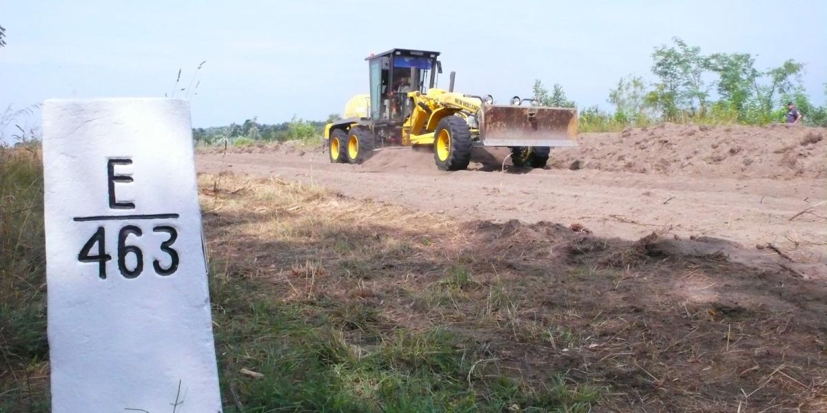 Munkálatok Ásotthalmon. FOTÓ: Veress Jenő/Népszava