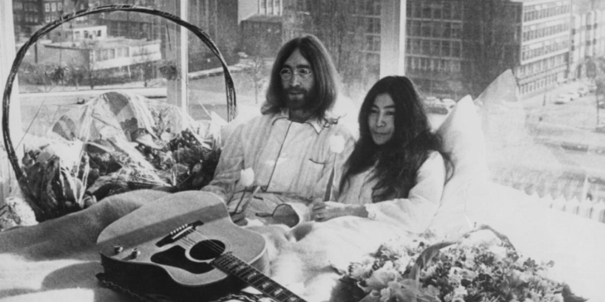 A híres kép: John Lennon és Yoko Ono az ágyban – tiltakozás a háború ellen FOTÓ: EUROPRESS/GETTY IMAGES