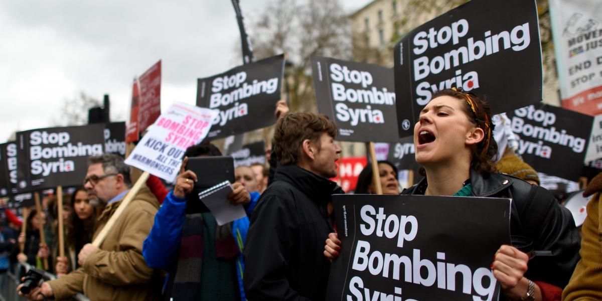 Londonban a szíriai bombázások ellen tüntettek szombaton FOTÓ: EUROPRESS/GETTY IMAGES/BEN PRUCHNIE