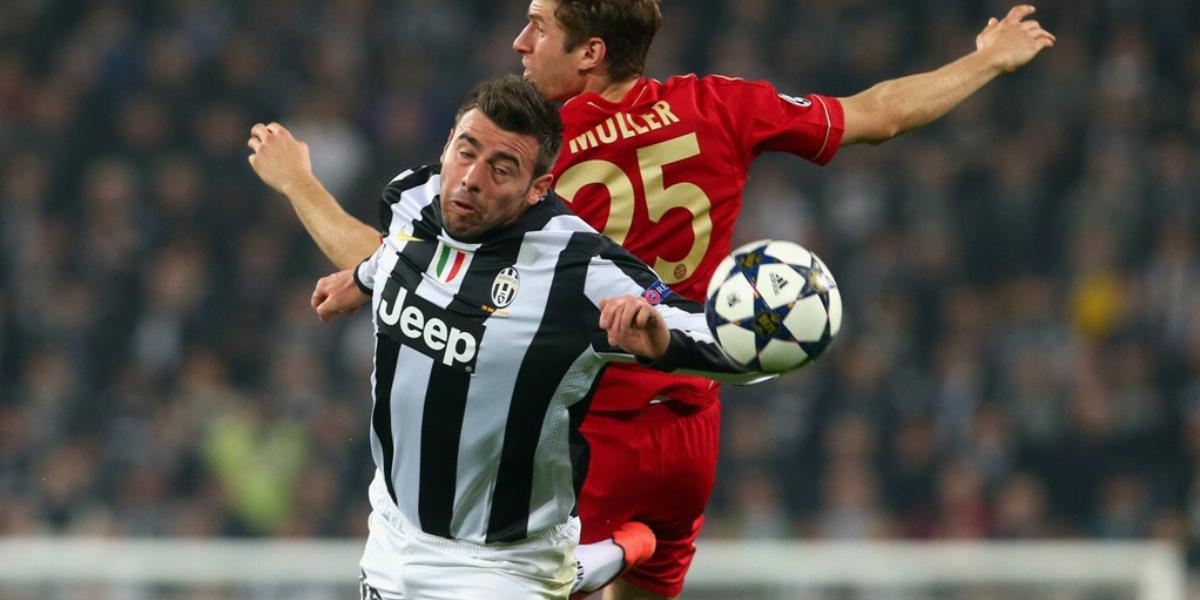 Andrea Barzagli (balra) és Thomas Müller (jobbra) 2013 után újra összecsaphat a BL-ben FOTÓ: EUROPRESS/GETTY IMAGES/ALEXANDER HA