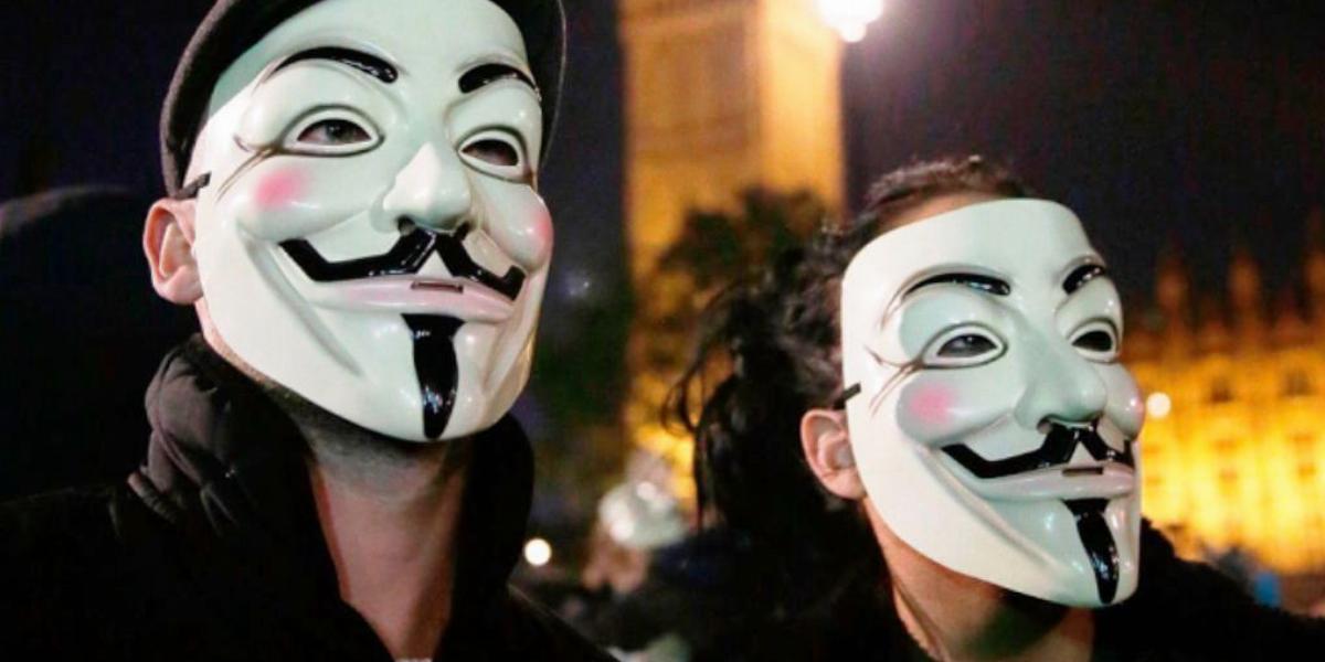 Az Anonymous egy nemzetközi hackercsoport, amelynek tagjai Guy Fawkes-álarcot használnak. FOTÓ: GETTY IMAGES/MATTHEW LLOYD