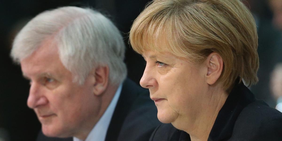 A képen Seehofer és Merkel. FOTÓ: Sean Gallup/Getty Images