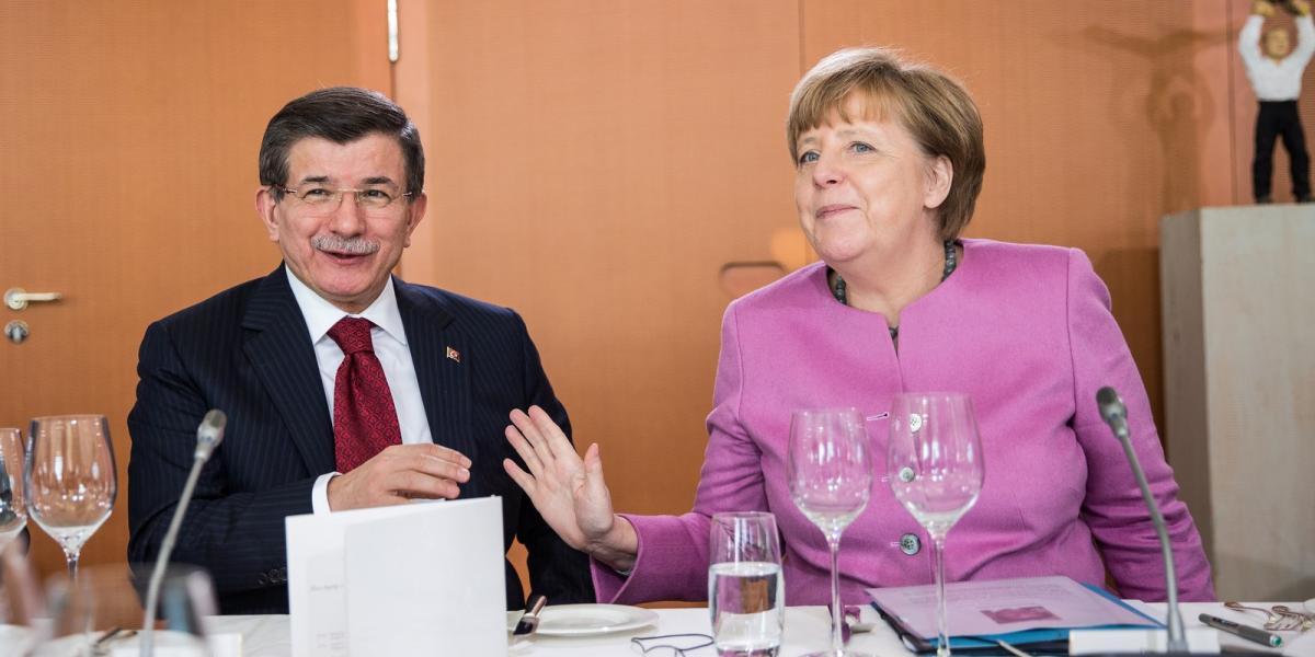 Angela Merkel, Ahmet Davutoglu Fotó: Getty Images