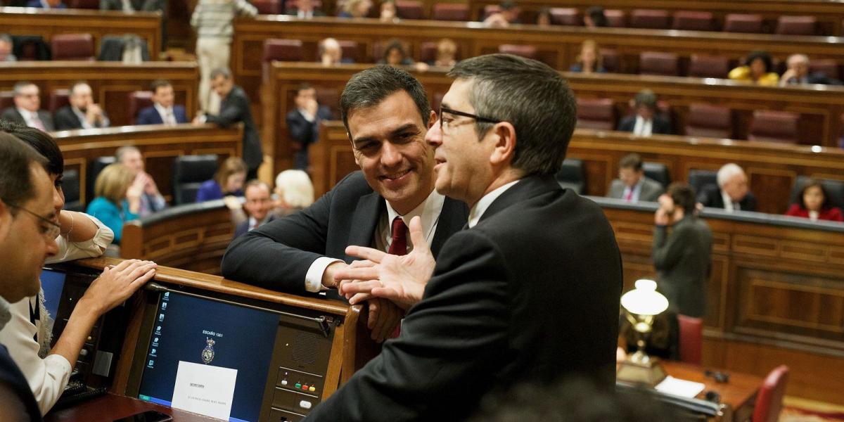 Pedro Sánchez főtitkár Patxi López házelnökkel a parlamentben FOTÓ: EUROPRESS/GETTY IMAGES/PABLO BLAZQUEZ DOMINGUEZ