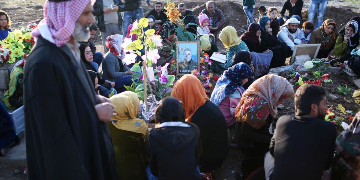 Egyre több temetés és szenvedés FOTÓ: JOHN MOORE/GETTY IMAGES