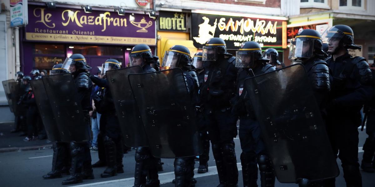 Most már tényleg bekeményít a francia rendőrség FOTÓ: EUROPRESS/GETTY IMAGES/CARL COURT