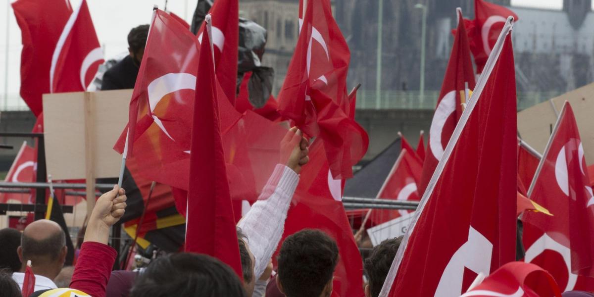 Erdogan mellett tüntettek Kölnben FOTÓ: EUROPRESS/GETTY IMAGES/ULRICH BAUMGARTEN