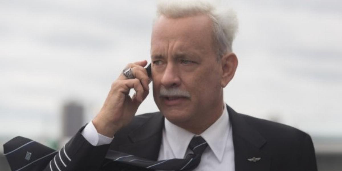 Tom Hanks galambőszen alakítja a világszenzációs leszállás hősét, Chesley Sullenberger pilótát, azaz Sullyt FORRÁS: INTERCOM