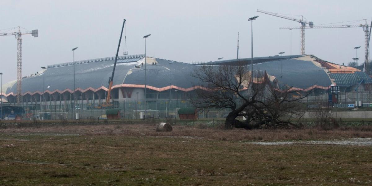 Felcsút lakói bezzeg nem tüntettek amiatt, hogy pazar stadion épül a faluban. Igaz, egy fillérjükbe sem kerül FOTÓ: VAJDA JÓZSEF