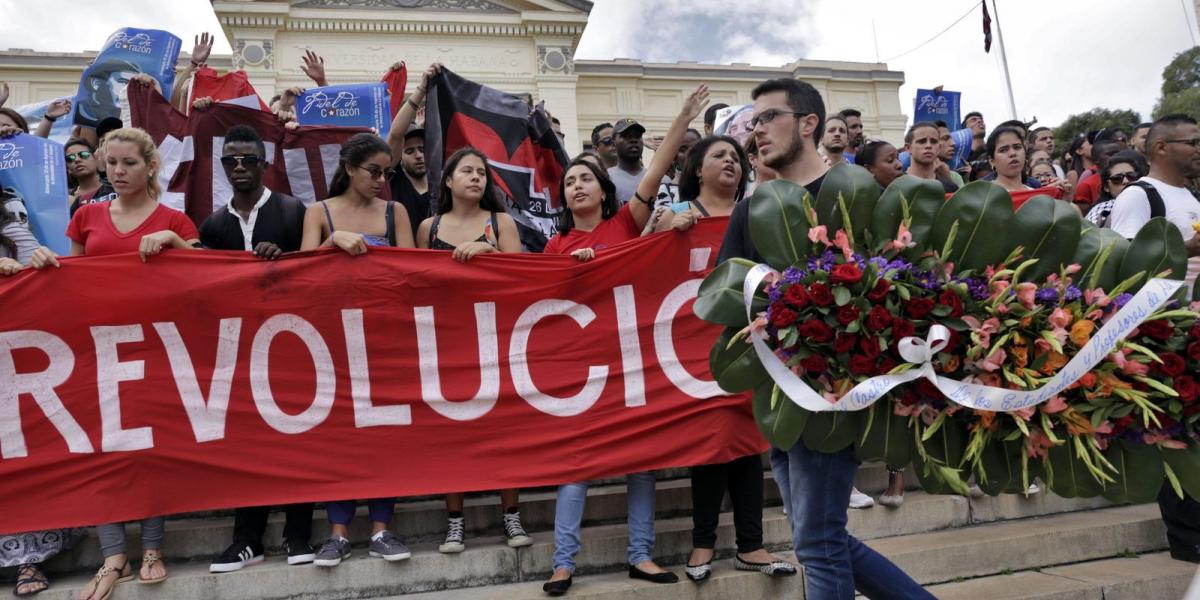 A Havanna Egyetem diákjai gyászolják Castrót FOTÓ: EUROPRESS/GETTY IMAGES/SVEN CREUTZMANN