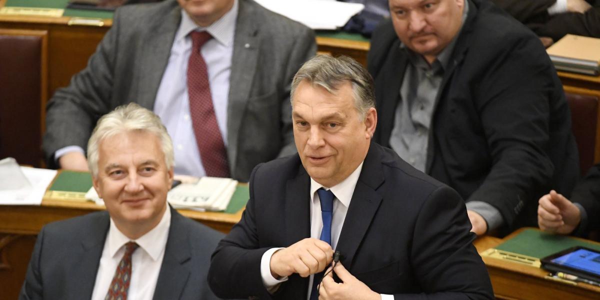 Orbán Viktor miniszterelnök azonnali kérdésre válaszol  MTI Fotó: Koszticsák Szilárd