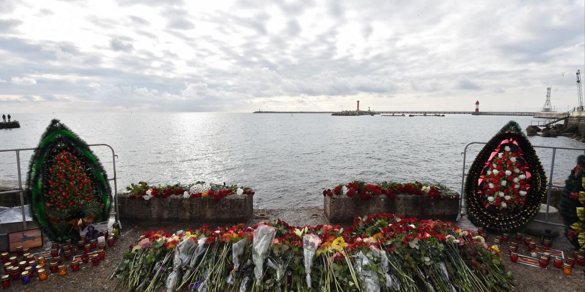 Gyűlnek a kegyelet virágai a tengerparton is FOTÓ: EUROPRESS/GETTY IMAGES