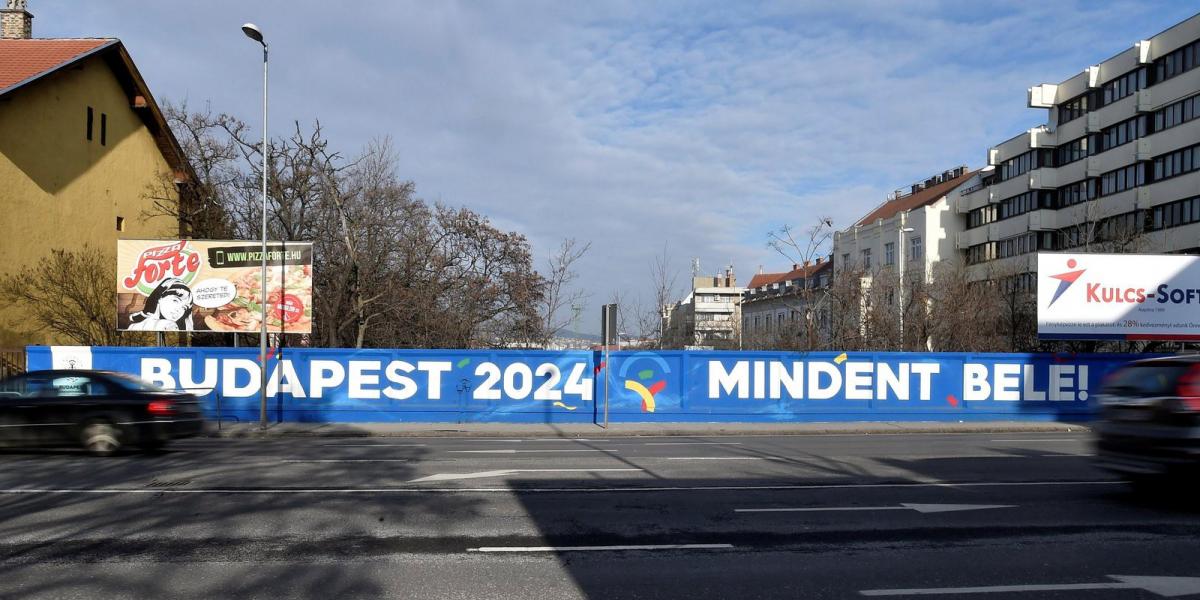 Beindult a kormány-kampány - A 2024-es magyar olimpiai és paralimpiai pályázatot népszerűsítő falfestés a fővárosi Hegyalja úton