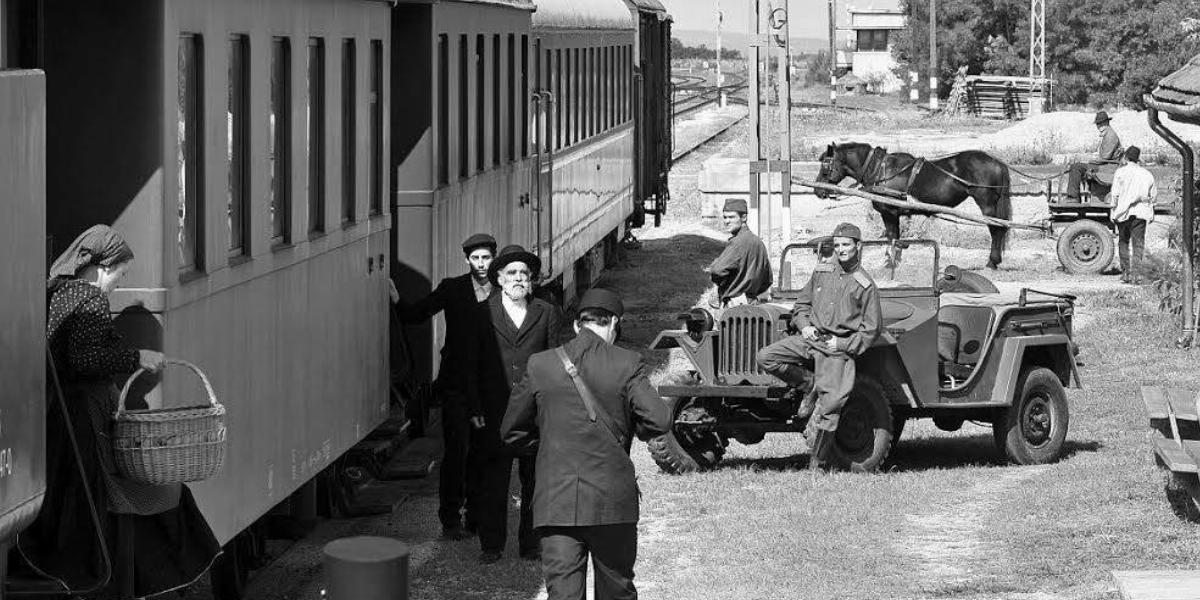 A két ortodox zsidó megérkezik a faluba 1945 augusztusában Török Ferenc filmjében – Angelus Iván és Nagy Marcell FOTÓK: MAGYAR F