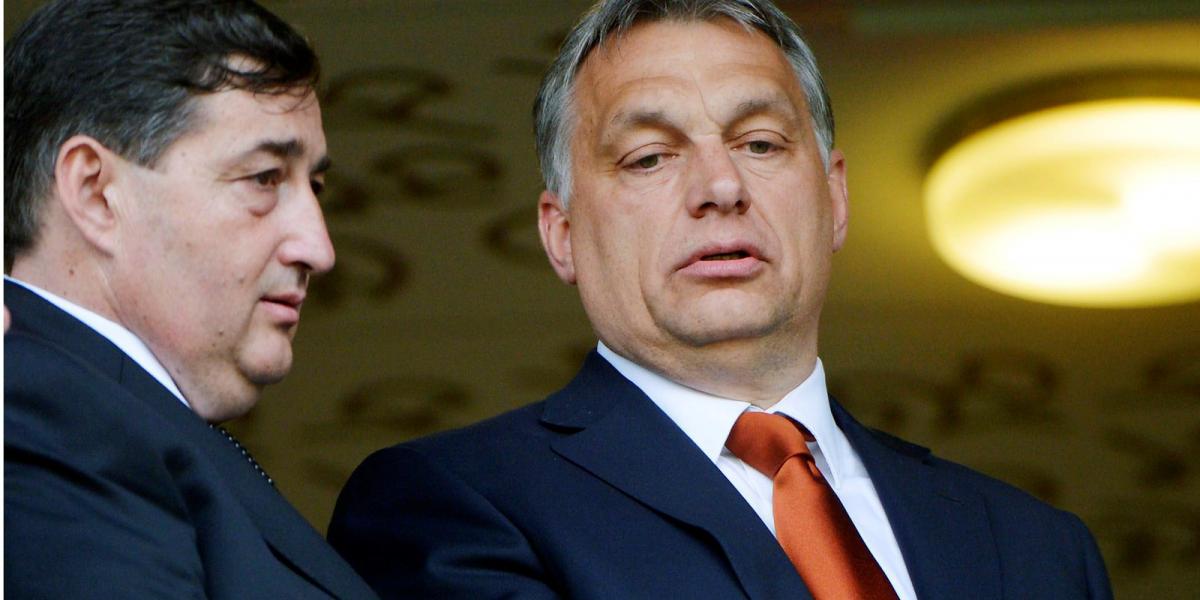 Mészáros Lőrinc és Orbán Viktor - Egyikük nagyon gazdag, de nem feltétlenül az, akinek papírja van róla   MTI fotó/Beliczay Lász