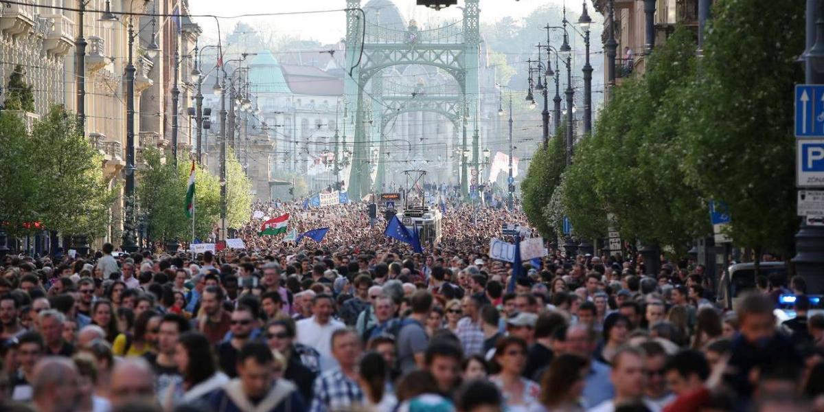 Forrás: Élőlánc a CEU körül/Facebook