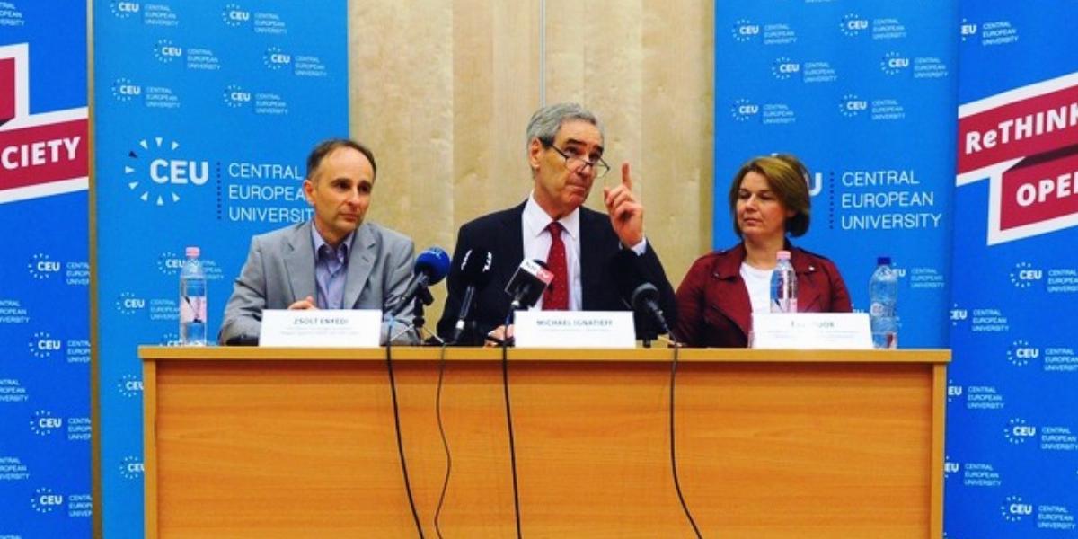  Enyedi Zsolt, Michael Ignatieff és Fodor Éva Fotók: Vajda József