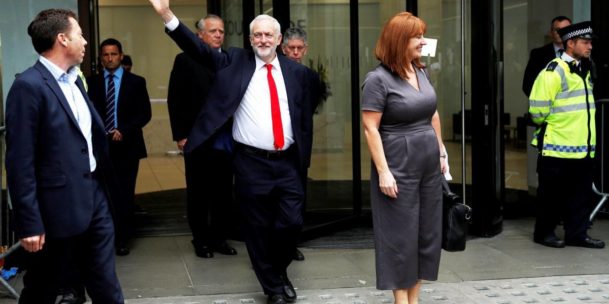 A veterán Jeremy Corbyn szenzációt keltett azzal, hogy képes volt a fiatalok megszólítására  FOTÓ: GETTY IMAGES/CHRIS J. RATCLIF