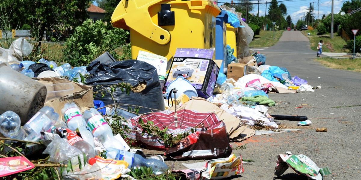 Bátonyterenyén kifolyik a hulladék a gyűjtőből, szó szerint úszni lehetne benne FOTÓ: Molnár Ádám