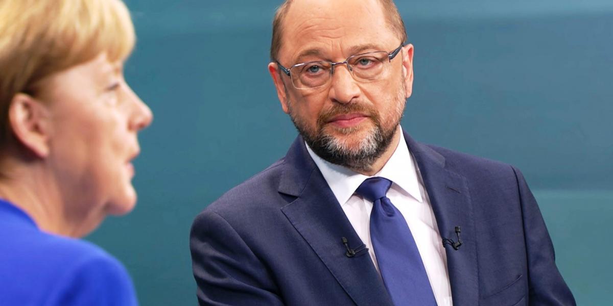 Martin Schulz Angela Merkellel FOTÓ: AFP