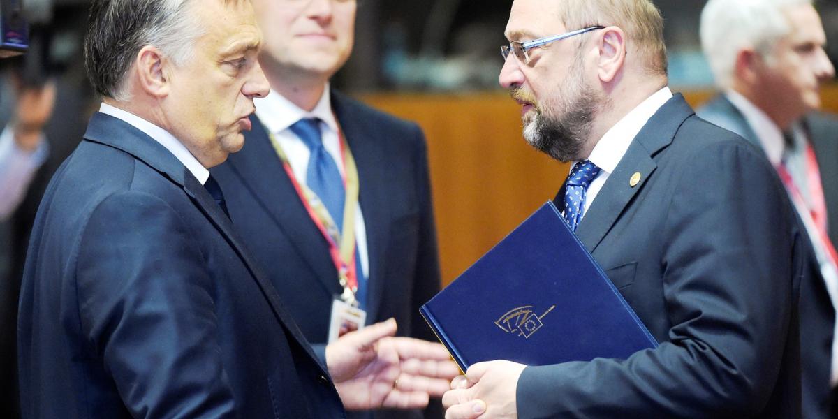 Martin Schulz Orbán Viktorral Brüsszelben FOTÓ: POOL DIDIER LEBRUN / BELGA MAG / BELGA