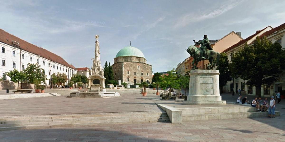 Pécs, Széchenyi tér - Google Streer Wiew