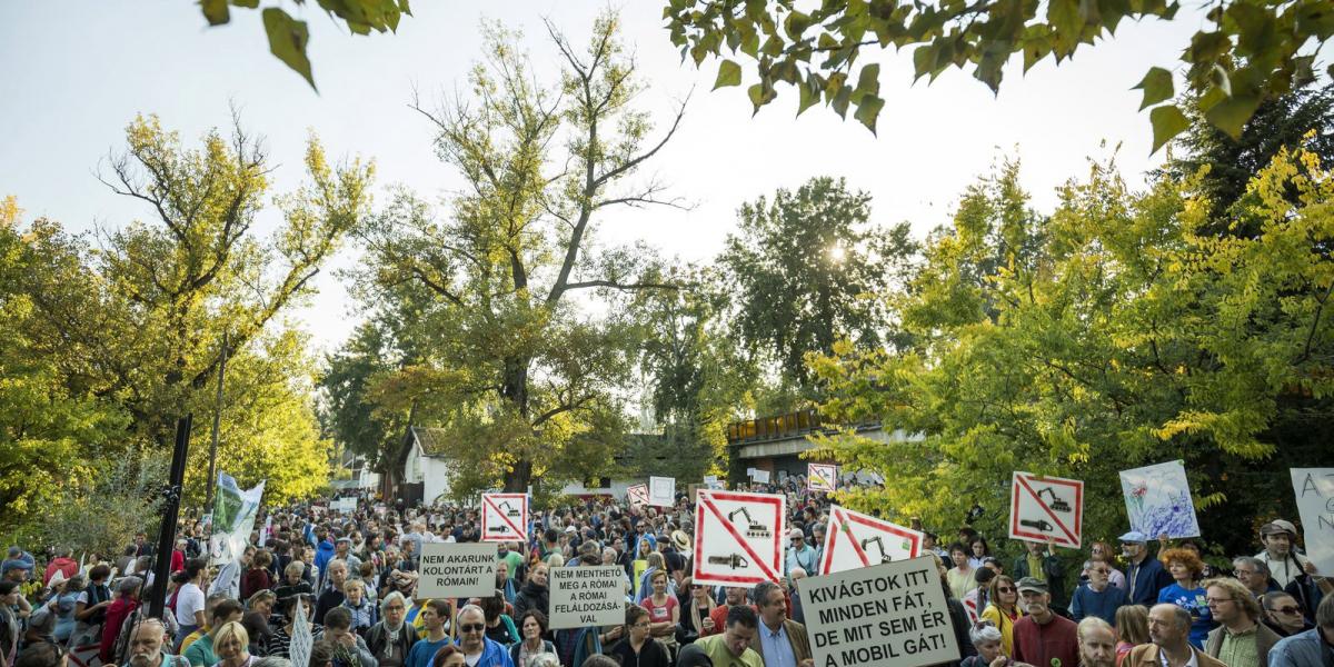 A "Megvédjük a Rómait!" címmel a tervezett árvízvédelmi fejlesztések ellen rendezett civil demonstráció múlt hét vasárnap MTI Fo