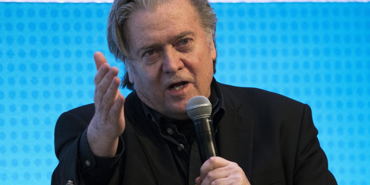 Steve Bannon: És különben is, a Facebook adatai az egész világon eladók! - AFP fotó 