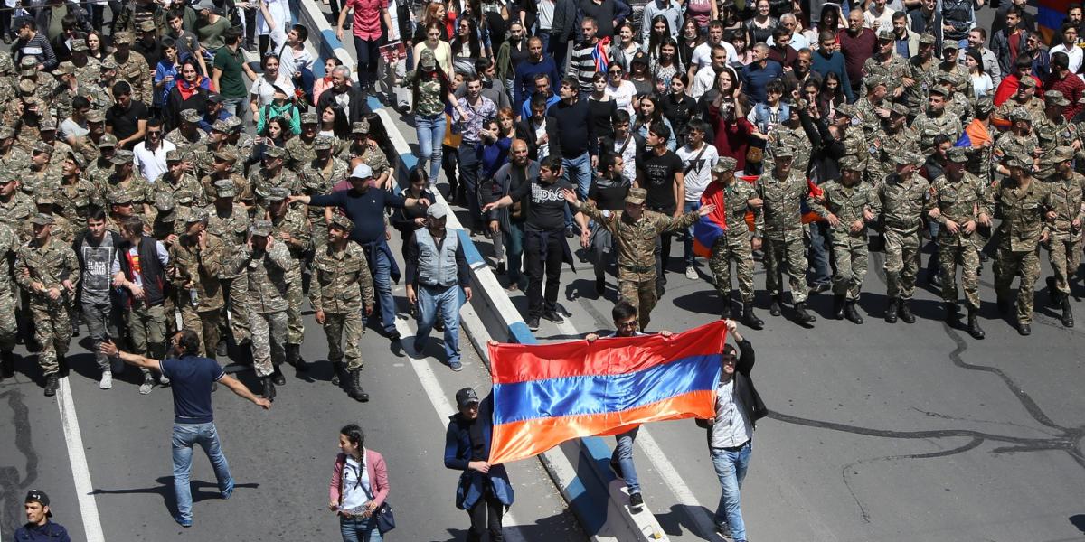 A hétfői Jereváni tüntetés. Fotó: VAHRAM BAGHDASARYAN / ANADOLU AGENCY