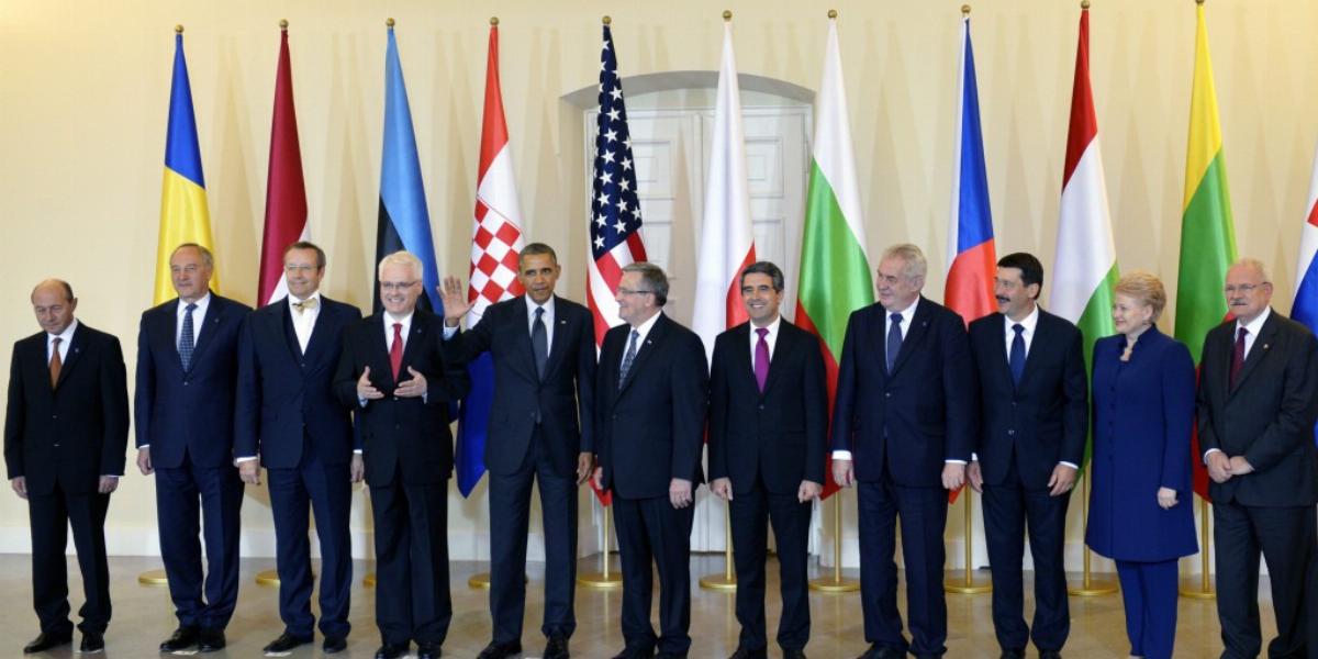 Obama értésére adta a kelet-közép-európai államfőknek, hogy minden NATO-tagországnak teljesítenie kell vállalását FOTÓ: MTI/BELI