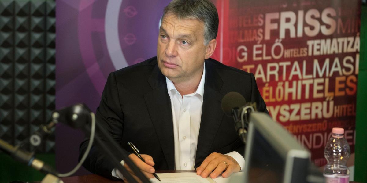 Orbán Viktor szerint nincs baj a költségvetéssel, de a hitelezőknek mutatni kell valamit... FOTÓ: MTI/KOSZTICSÁK SZILÁRD