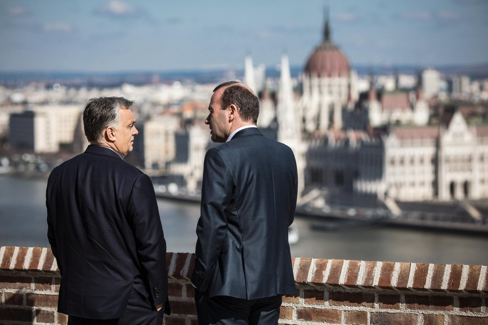 Korábbna tárgyaltak Orbánnal a várban