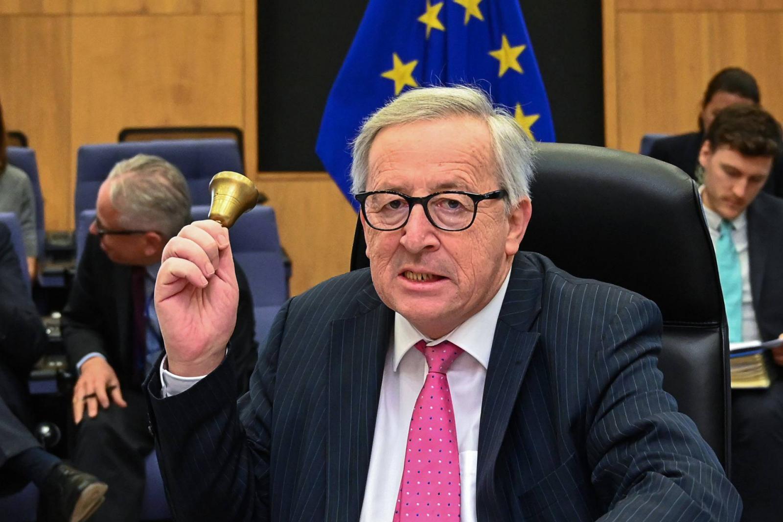 Jean-Claude Juncker egyre valószínűbbnek nevezte, hogy végül megállapodás nélkül szűnik meg a brit uniós tagság